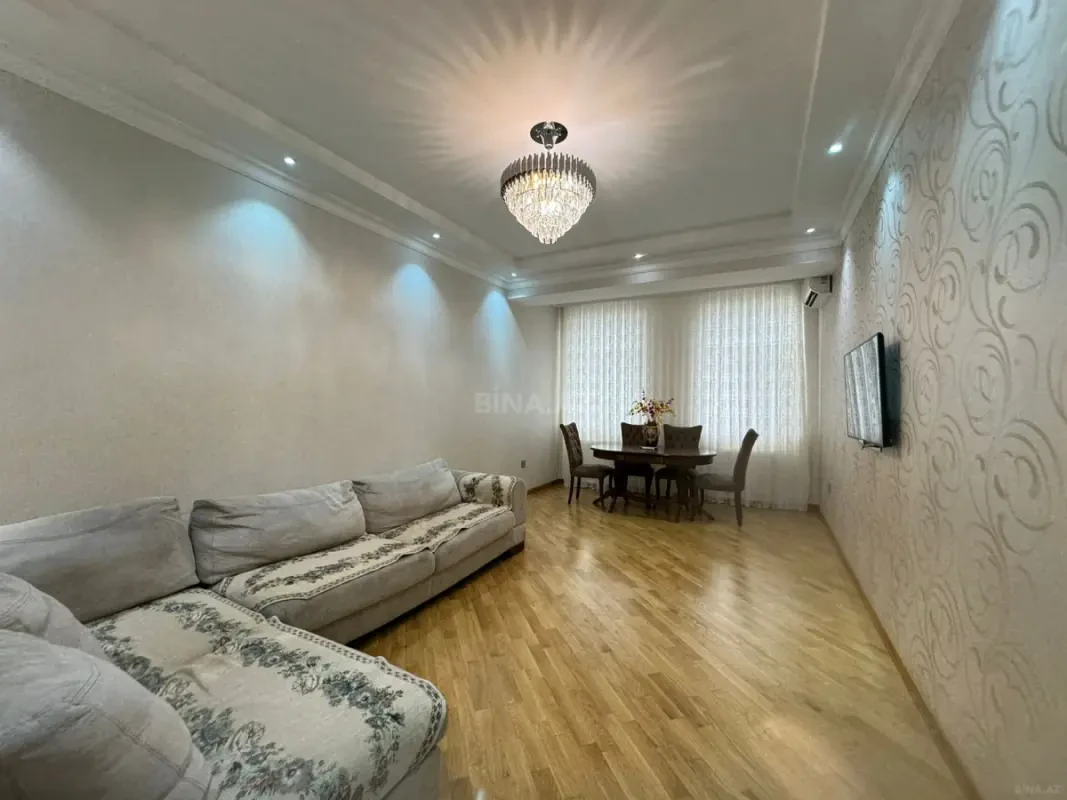 Satılır 2 otaqlı mənzil 71 m²