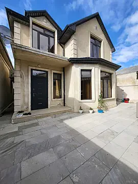 Satılır 4 otaqlı həyət evi 160 m² — Bakı, M.Ə.Rəsulzadə qəs. 4 otaq 160.00 m²