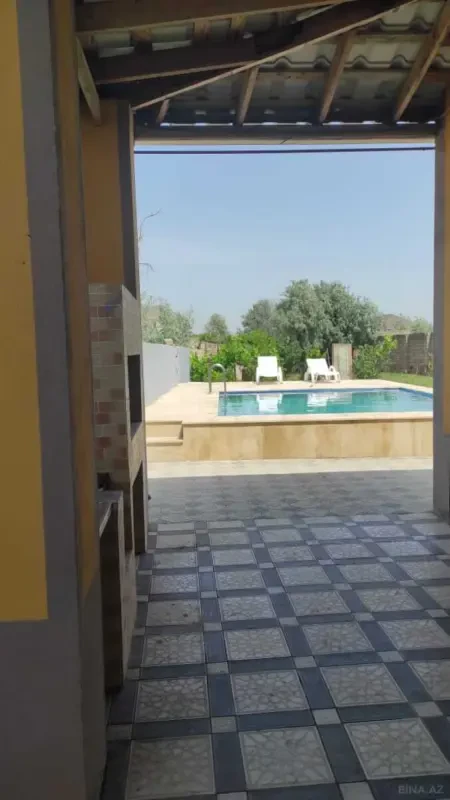 Kirayə verilir 5 otaqlı həyət evi 200 m²