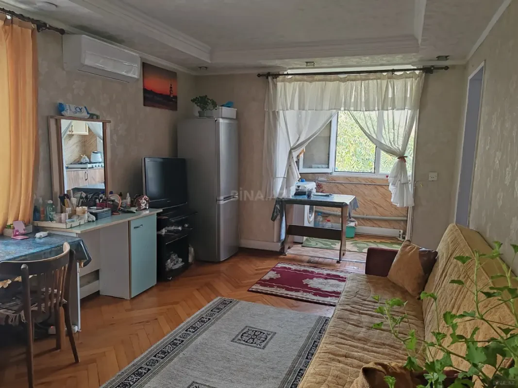 Kirayə verilir 2 otaqlı mənzil 50 m²