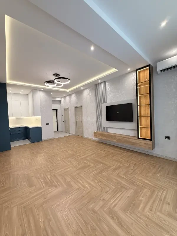 Satılır 2 otaqlı mənzil 75 m²