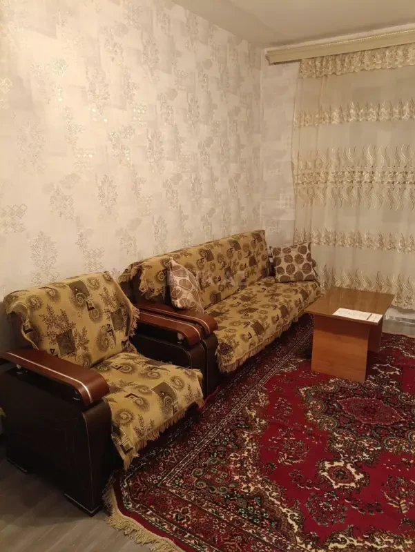 Kirayə verilir 4 otaqlı mənzil 86 m²