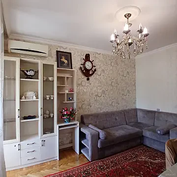 Kirayə verilir 2 otaqlı mənzil 55 m² — Bakı, Memar Əcəmi yanı 2 otaq 55.00 m²