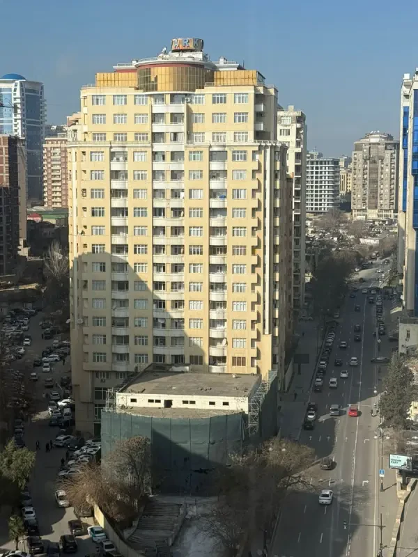 Kirayə verilir 2 otaqlı mənzil 100 m²