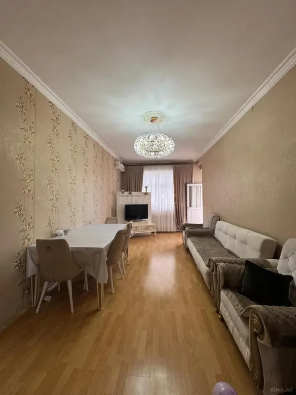 Satılır 3 otaqlı mənzil 110 m²