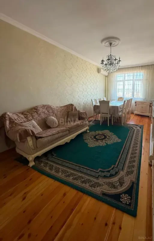 Kirayə verilir 2 otaqlı mənzil 80 m²