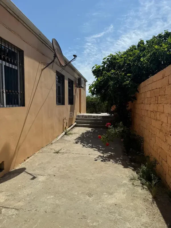 Satılır 3 otaqlı həyət evi 110 m²