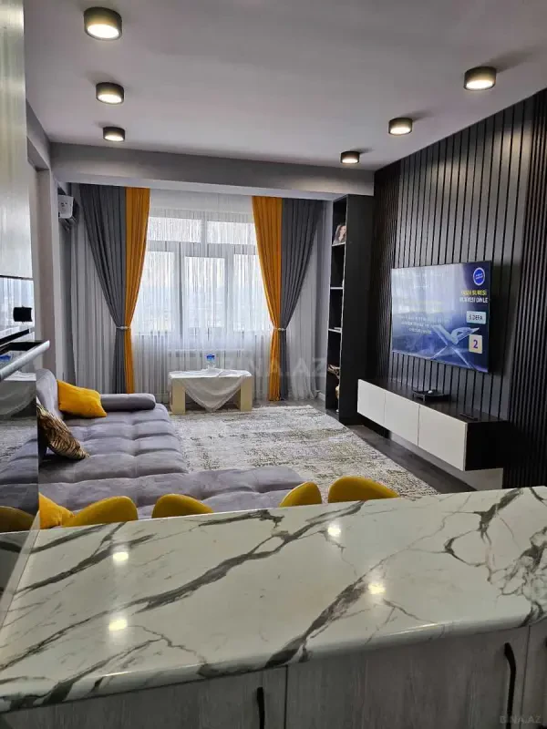 Kirayə verilir 2 otaqlı mənzil 65 m²