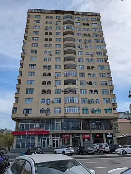 Satılır 2 otaqlı mənzil 105 m² — Bakı, İnşaatçılar 2 otaq 105.00 m²