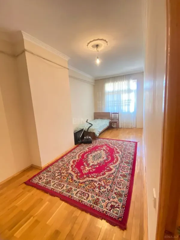 Kirayə verilir 3 otaqlı mənzil 103 m²