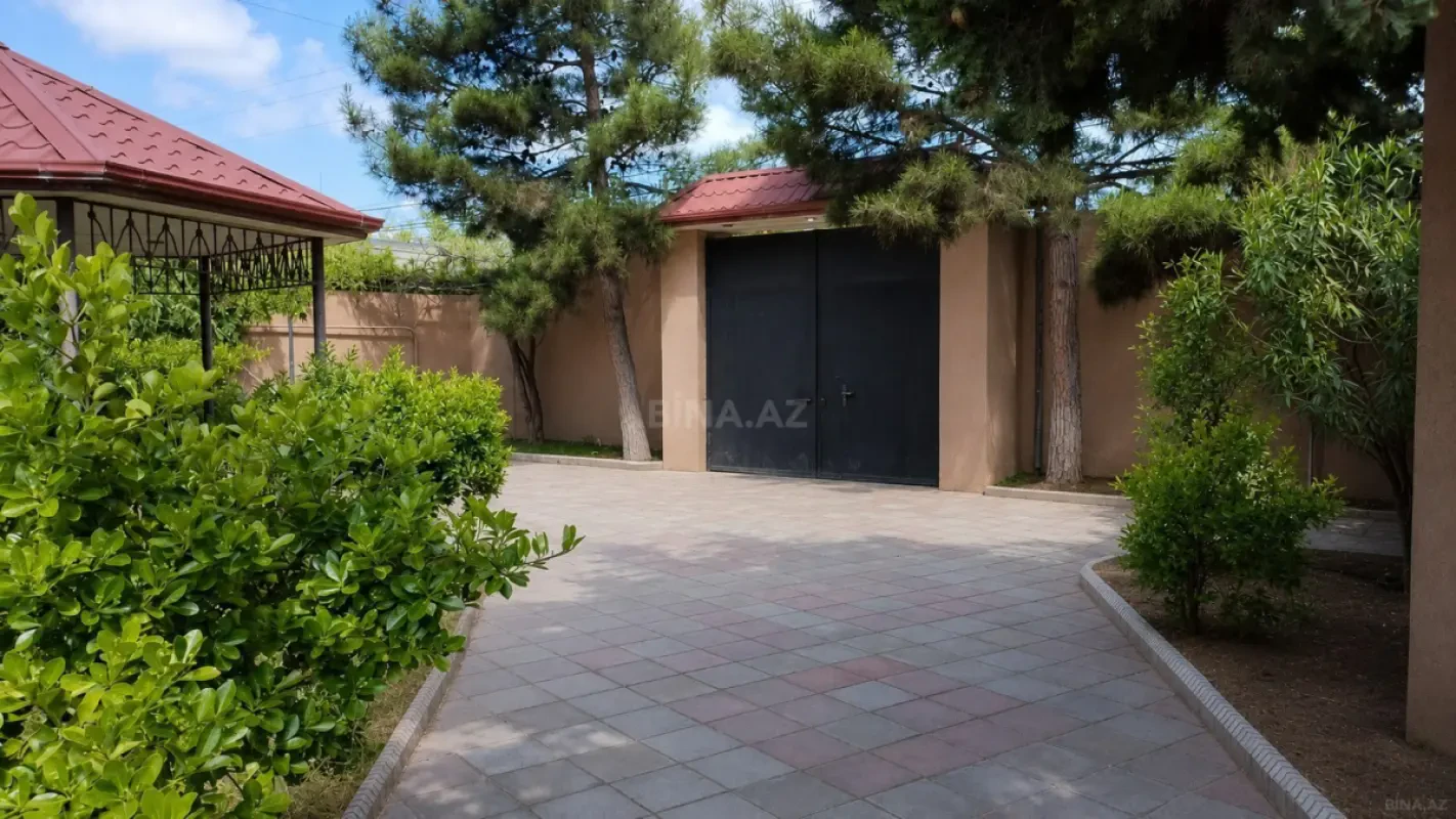 Satılır 5 otaqlı həyət evi 360 m²