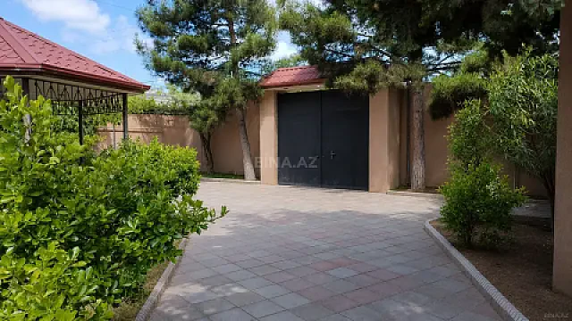 Satılır 5 otaqlı həyət evi 360 m² — Bakı, Novxanı 5 otaq 360.00 m²