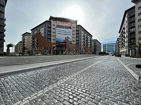 Satılır 4 otaqlı mənzil 166 m² — Bakı 4 otaq 166.00 m²