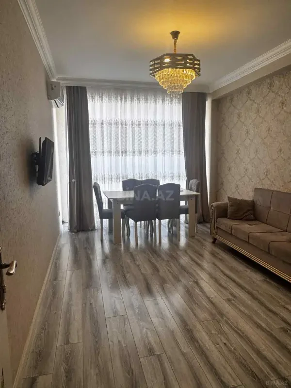 Kirayə verilir 2 otaqlı mənzil 60 m²