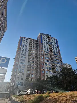Satılır 4 otaqlı mənzil 181 m² — Bakı 4 otaq 181.00 m²