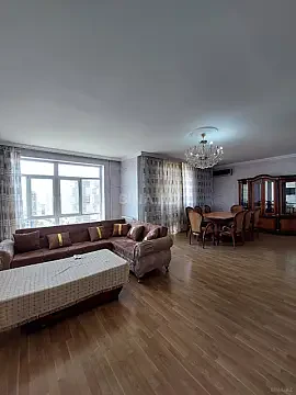 Kirayə verilir 3 otaqlı mənzil 150 m² — Bakı 3 otaq 150.00 m²