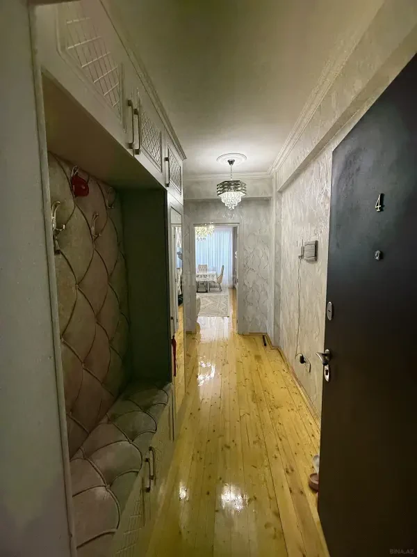 Satılır 3 otaqlı mənzil 91 m²