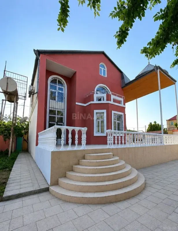 Kirayə verilir 5 otaqlı həyət evi 200 m²
