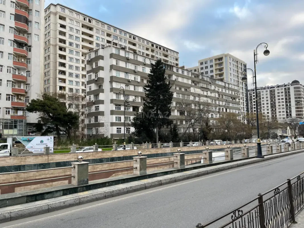 Satılır 3 otaqlı mənzil 85 m²
