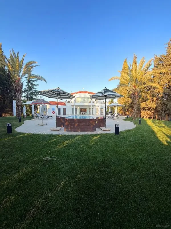 Kirayə verilir 6 otaqlı həyət evi 500 m²