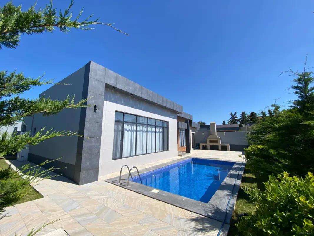 Satılır 4 otaqlı həyət evi 140 m²