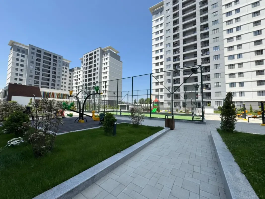 Satılır 3 otaqlı mənzil 95 m²
