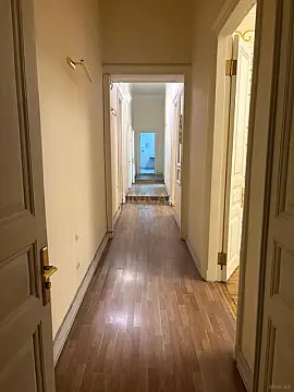 Kirayə verilir 8 otaqlı mənzil 361 m² — Bakı 8 otaq 361.00 m²