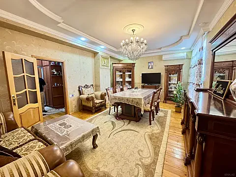Satılır 4 otaqlı mənzil 127 m² — Bakı, Həzi Aslanov qəs. 4 otaq 127.00 m²