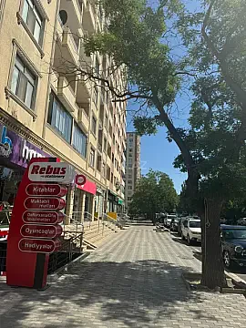 Satılır 3 otaqlı mənzil 150 m² — Bakı 3 otaq 150.00 m²