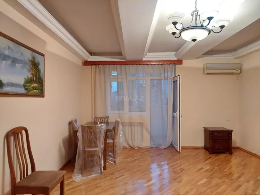 Kirayə verilir 2 otaqlı mənzil 80 m²