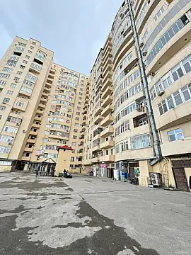 Satılır 3 otaqlı mənzil 120 m² — Bakı 3 otaq 120.00 m²