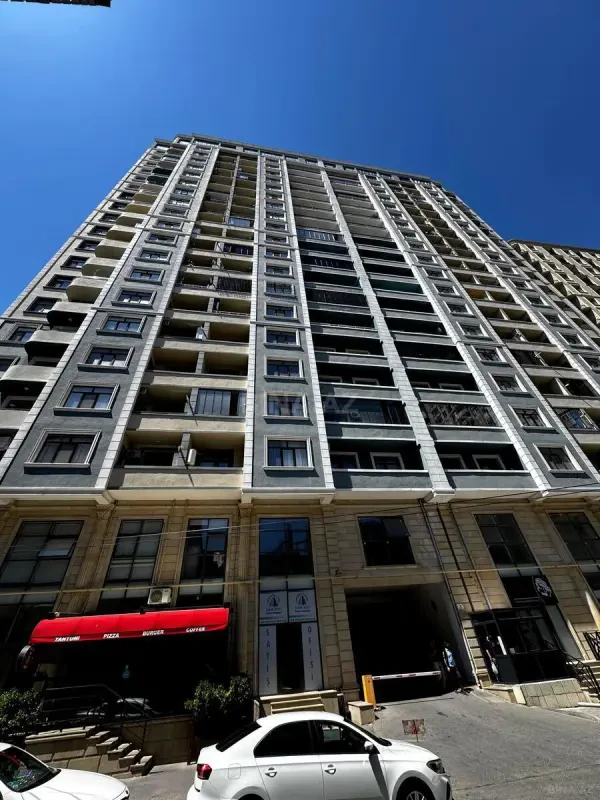Satılır 2 otaqlı mənzil 85 m²
