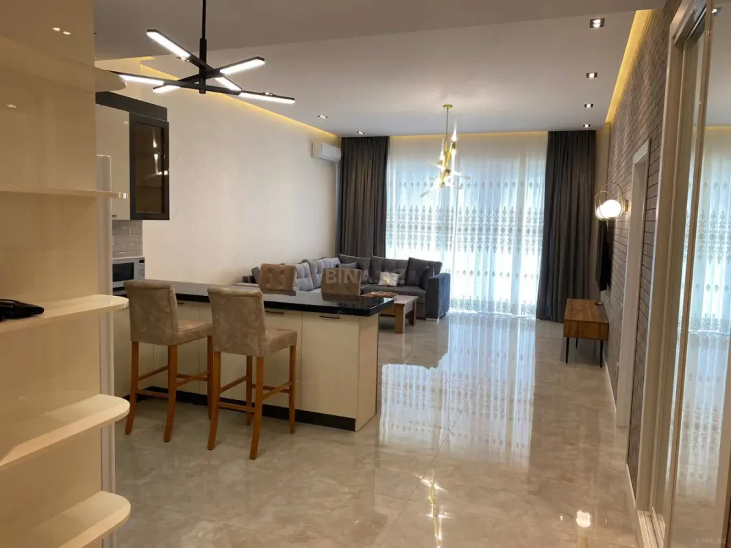 Kirayə verilir 2 otaqlı mənzil 115 m²