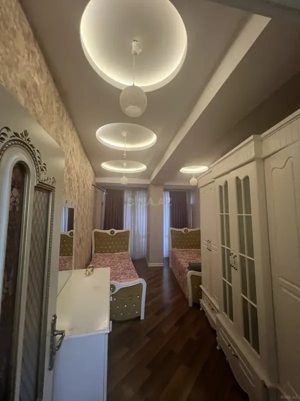 Kirayə verilir 3 otaqlı mənzil 110 m²