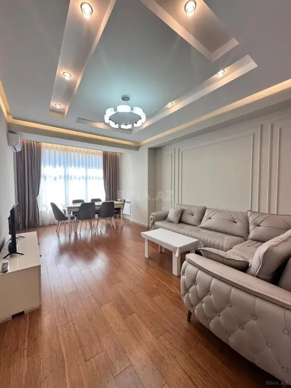 Kirayə verilir 2 otaqlı mənzil 80 m²