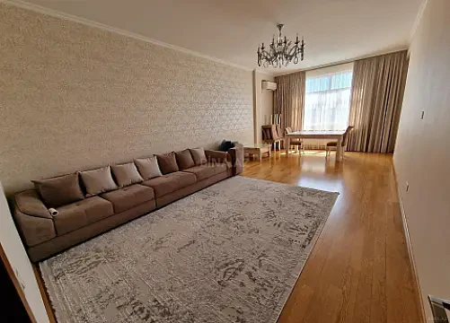 Satılır 3 otaqlı mənzil 117 m² — Bakı, Memar Əcəmi yanı 3 otaq 117.00 m²