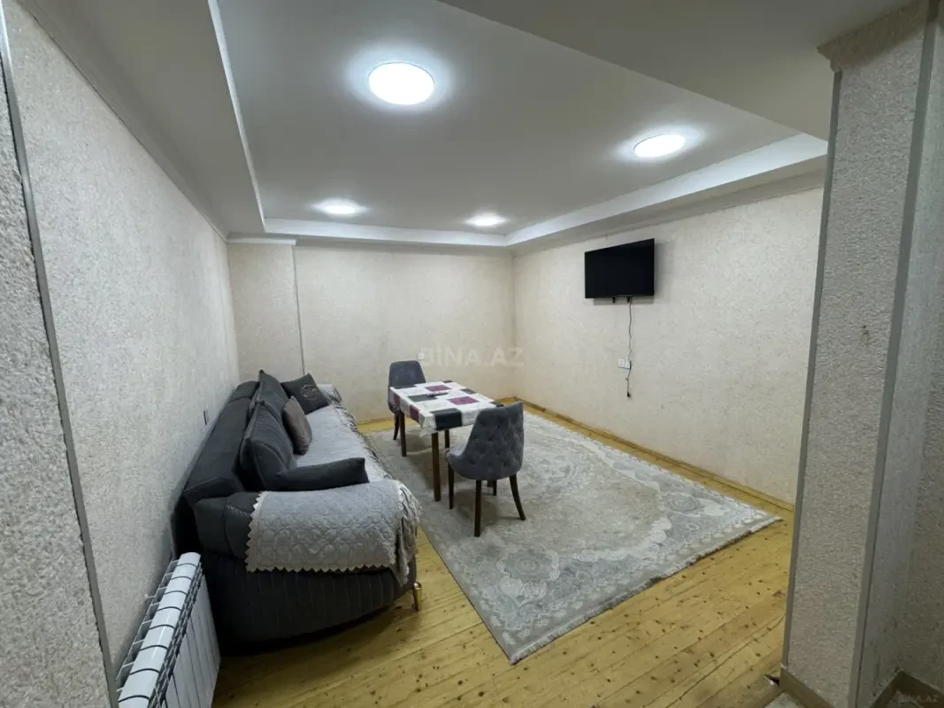Kirayə verilir 2 otaqlı mənzil 60 m²