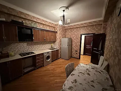 Kirayə verilir 3 otaqlı mənzil 95 m² — Bakı, Həzi Aslanov qəs. 3 otaq 95.00 m²