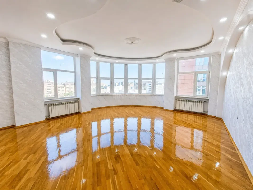 Satılır 3 otaqlı mənzil 155 m²