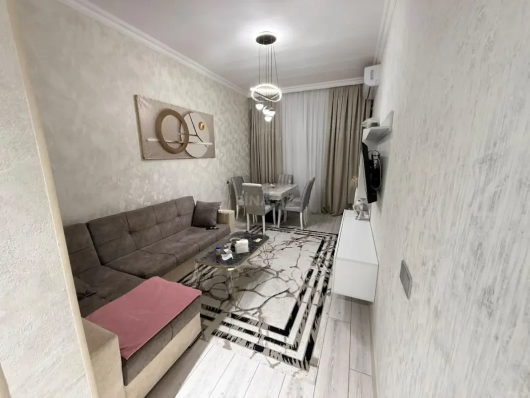 Satılır 2 otaqlı mənzil 47 m²