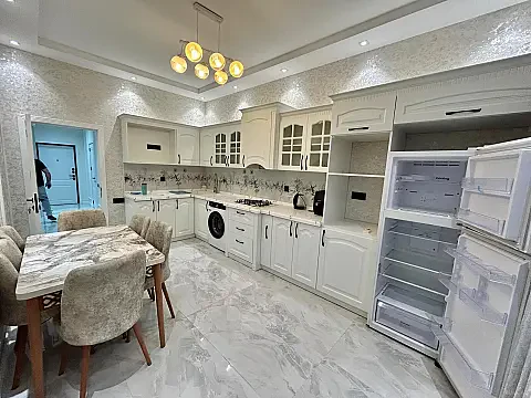 Kirayə verilir 2 otaqlı mənzil 92 m² — Bakı 2 otaq 92.00 m²