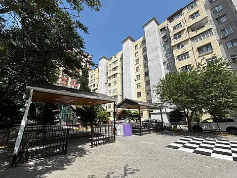 Satılır 3 otaqlı mənzil 85 m² — Bakı, Memar Əcəmi yanı 3 otaq 85.00 m²
