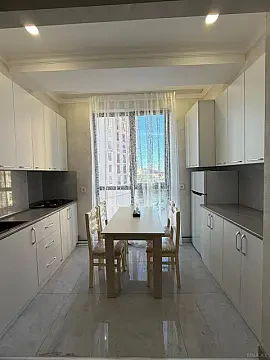 Kirayə verilir 2 otaqlı mənzil 65 m² — Bakı 2 otaq 65.00 m²