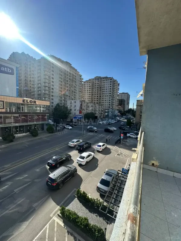 Kirayə verilir 3 otaqlı mənzil 100 m²