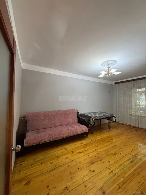 Kirayə verilir 2 otaqlı mənzil 70 m²