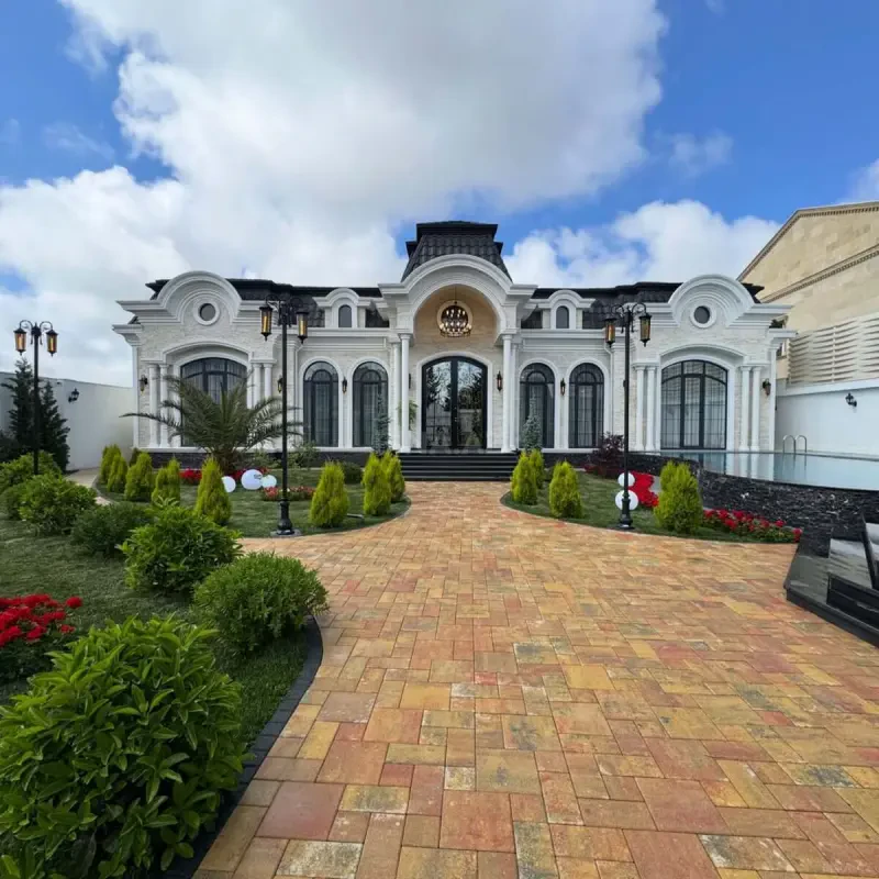 Satılır 6 otaqlı həyət evi 330 m²
