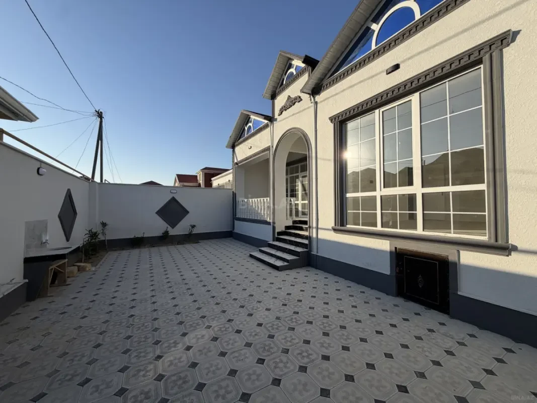Satılır 4 otaqlı həyət evi 110 m²
