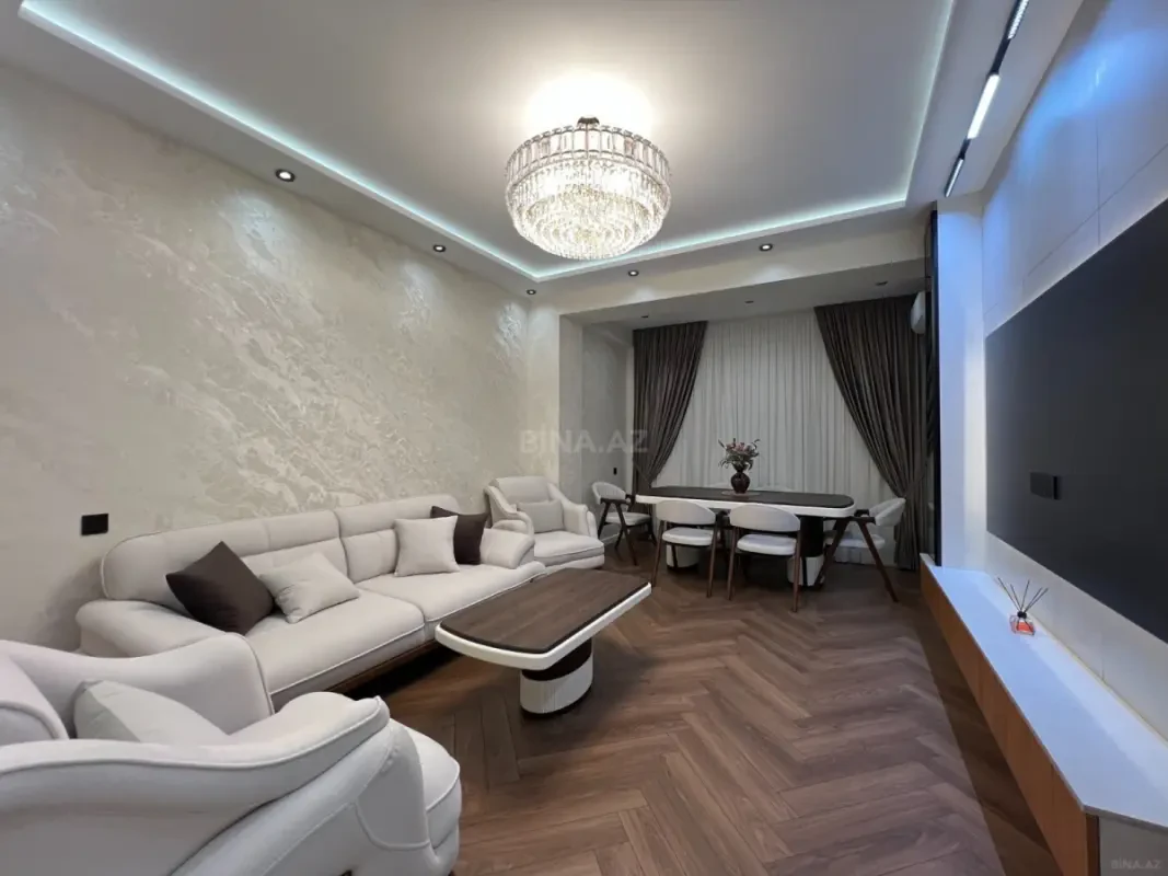 Satılır 3 otaqlı mənzil 105 m²