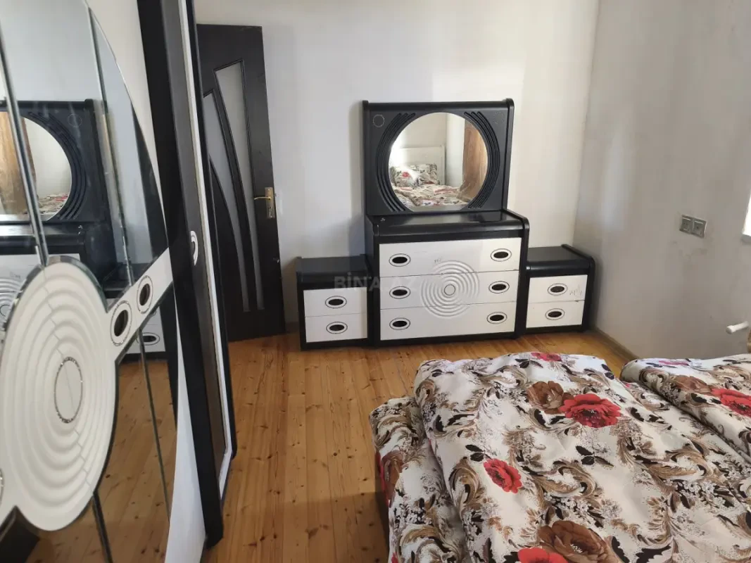 Kirayə verilir 3 otaqlı həyət evi 90 m²