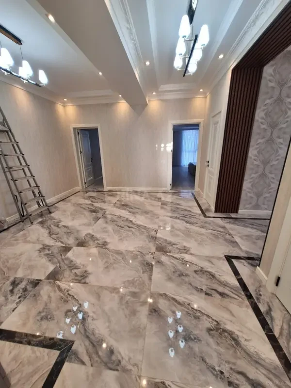Kirayə verilir 4 otaqlı mənzil 220 m²